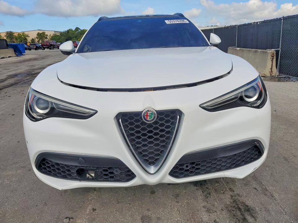 Продаж на аукціоні авто 2018 Alfa Romeo Stelvio, vin: ZASFAKNN0J7B82368, номер лоту: 55376396