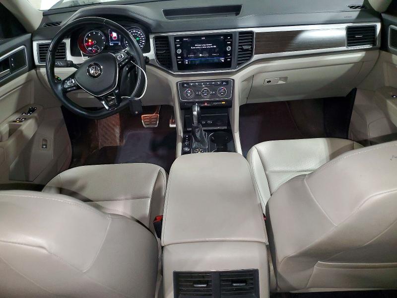 48867046 :رقم المزاد ، 1V2PR2CA1JC576957 vin ، 2018 Volkswagen Atlas مزاد بيع
