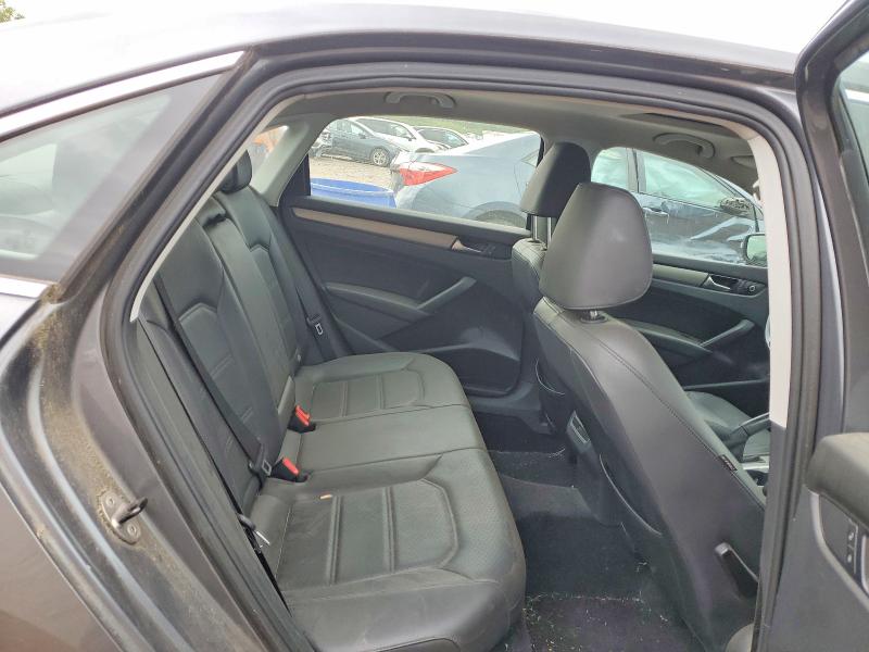 2014 Volkswagen Passat მანქანა იყიდება აუქციონზე, vin: 1VWBT7A30EC107831, აუქციონის ნომერი: 52311166