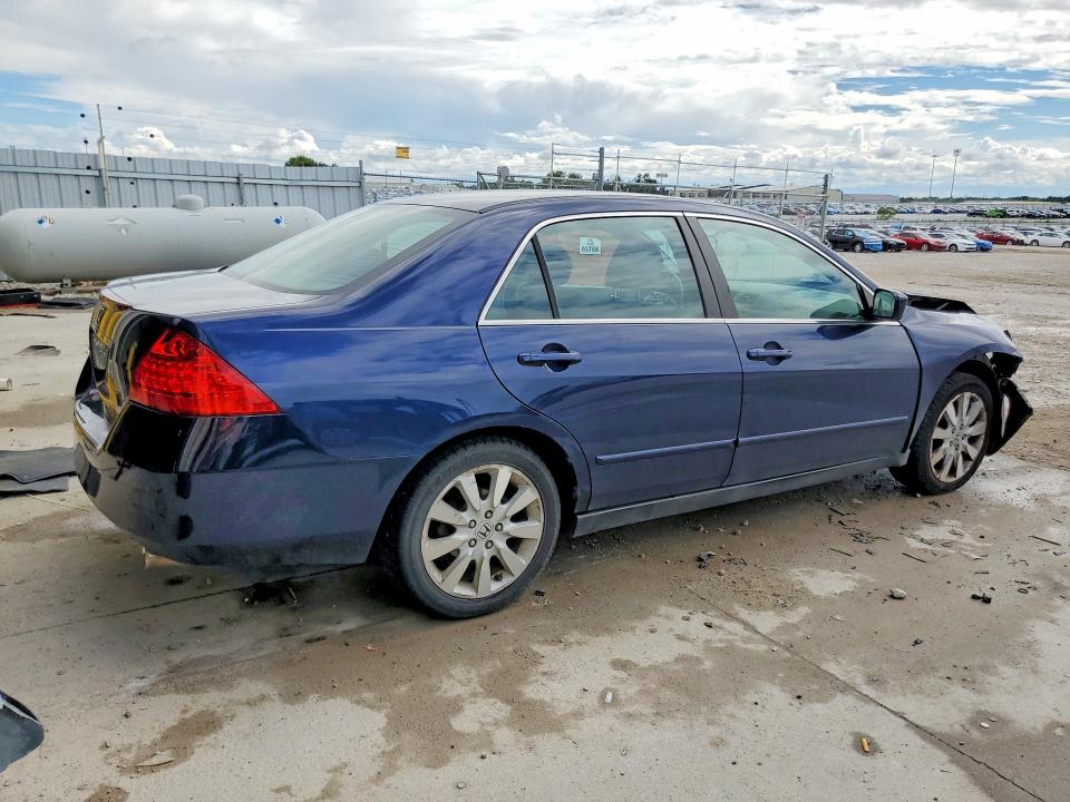 55378286 :رقم المزاد ، 1HGCM66417A087508 vin ، 2007 Honda Accord مزاد بيع