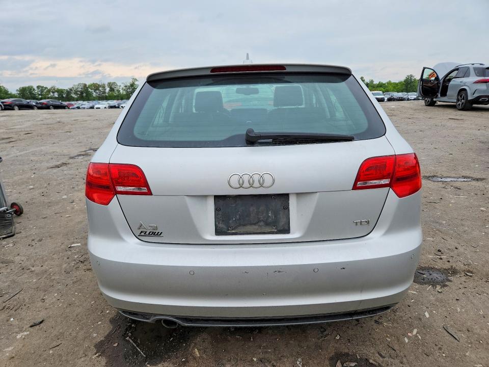 52752536 :رقم المزاد ، WAUKJBFM7BA127415 vin ، 2011 Audi A3 مزاد بيع