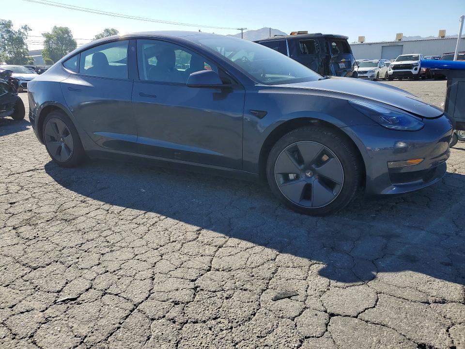 Продажа на аукционе авто 2023 Tesla Model 3, vin: 5YJ3E1EA5PF692323, номер лота: 52314656