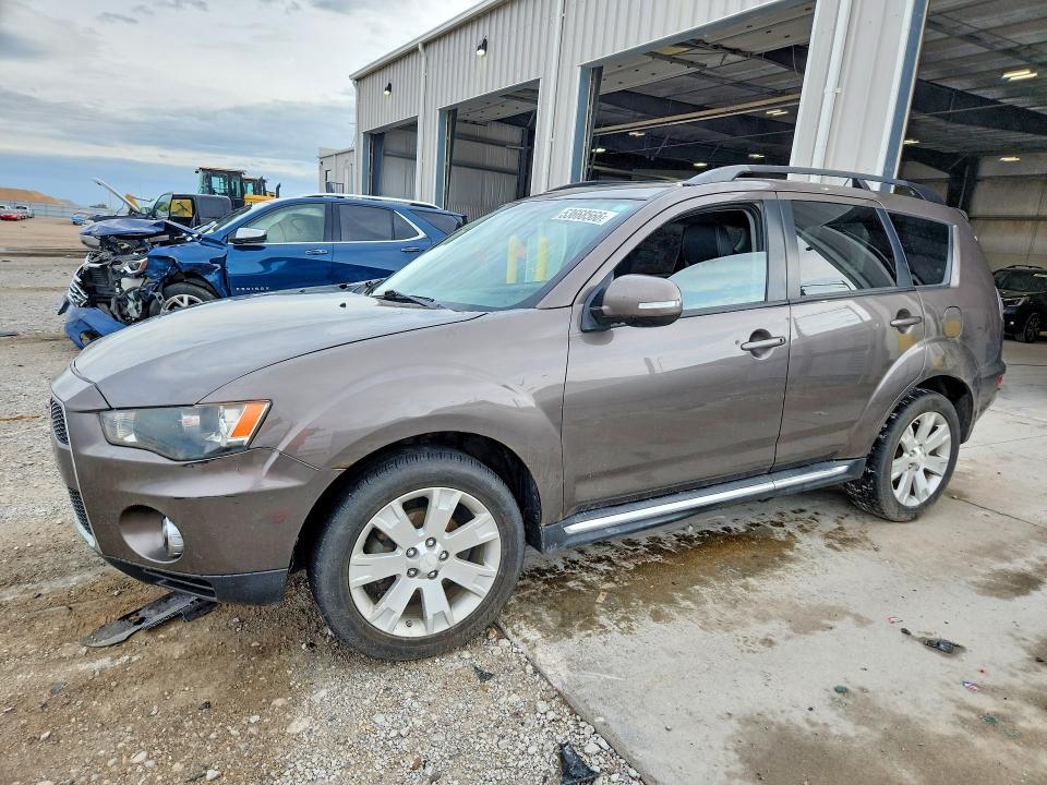 2010 Mitsubishi Outlander მანქანა იყიდება აუქციონზე, vin: JA4JT3AW3AZ013767, აუქციონის ნომერი: 53668566