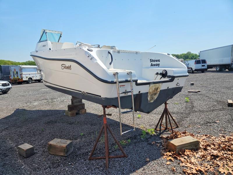 2004 Seaswirl Boat მანქანა იყიდება აუქციონზე, vin: GSSPD074K304, აუქციონის ნომერი: 52851766