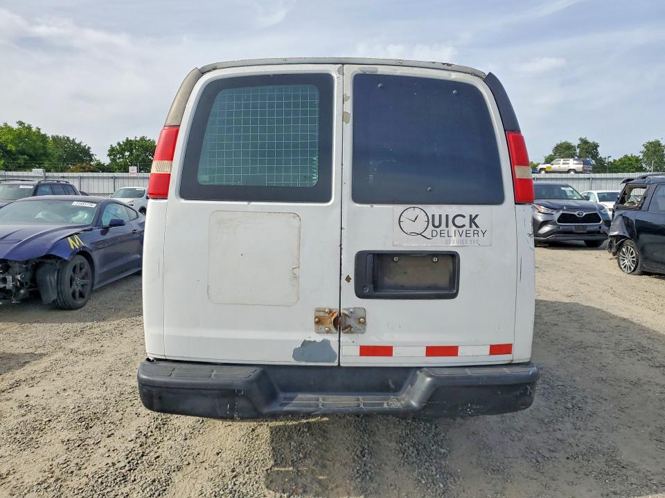 51199316 :رقم المزاد ، 1GCFG15X681171746 vin ، 2008 Chevrolet Express G1500 مزاد بيع