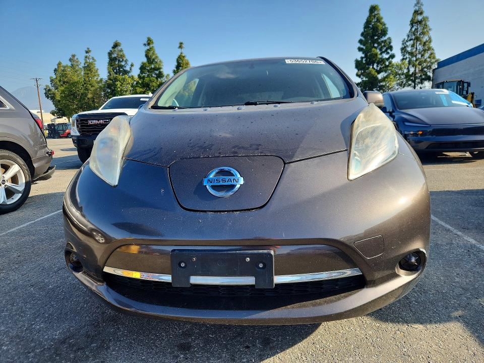 53652706 :رقم المزاد ، 1N4BZ0CP2HC301571 vin ، 2017 Nissan Leaf مزاد بيع