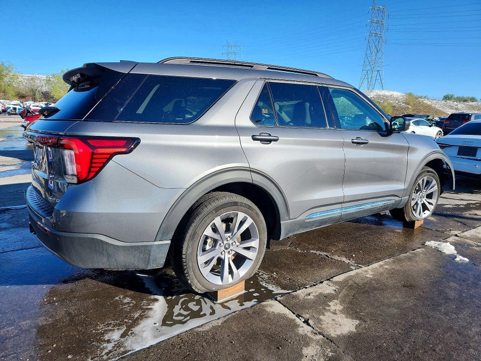 Продажа на аукционе авто 2025 Ford Explorer, vin: 1FMUK8DH1SGC86358, номер лота: 52585436