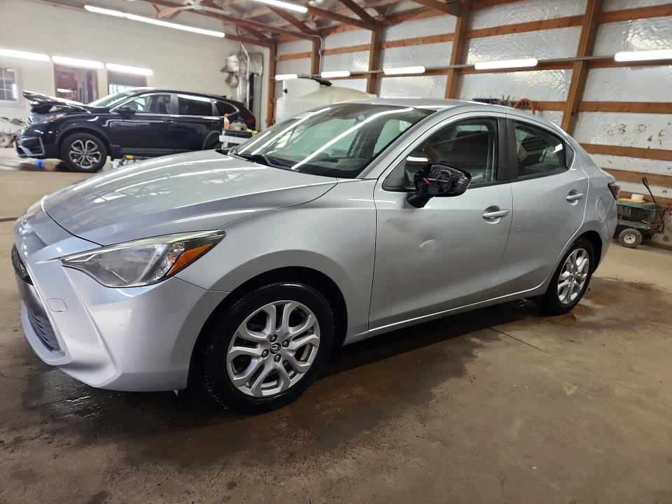 Aukcja sprzedaży 2018 Toyota Yaris Ia, vin: 3MYDLBYV9JY321760, numer aukcji: 52830306