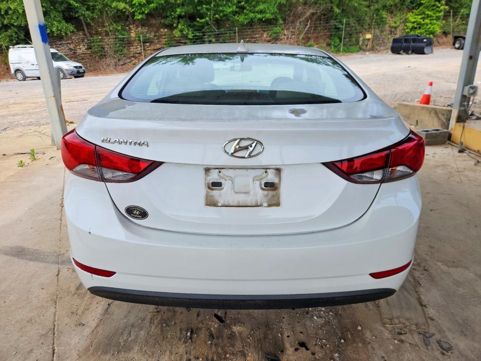 Продажа на аукционе авто 2015 Hyundai Elantra, vin: 5NPDH4AE5FH640907, номер лота: 52811636