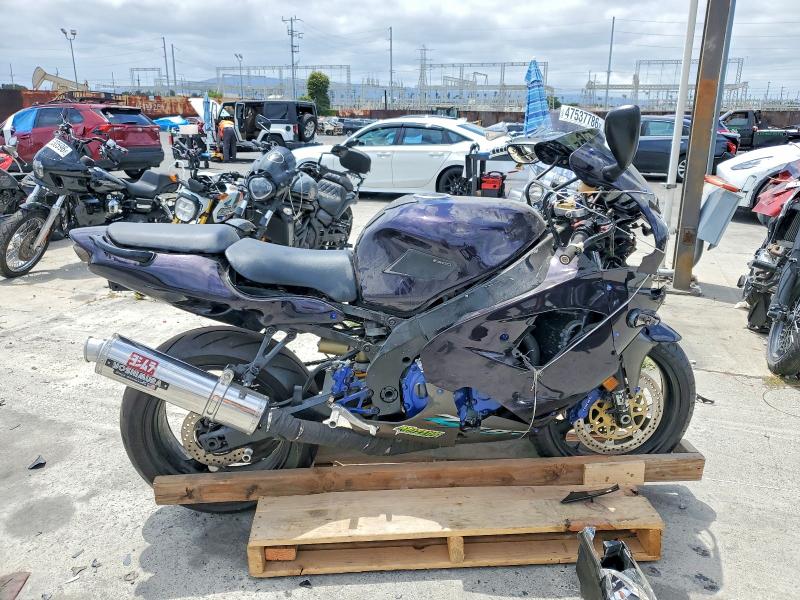 Продажа на аукционе авто 2000 Kawasaki Zx900, vin: JKAZX2E17YA001355, номер лота: 53357406