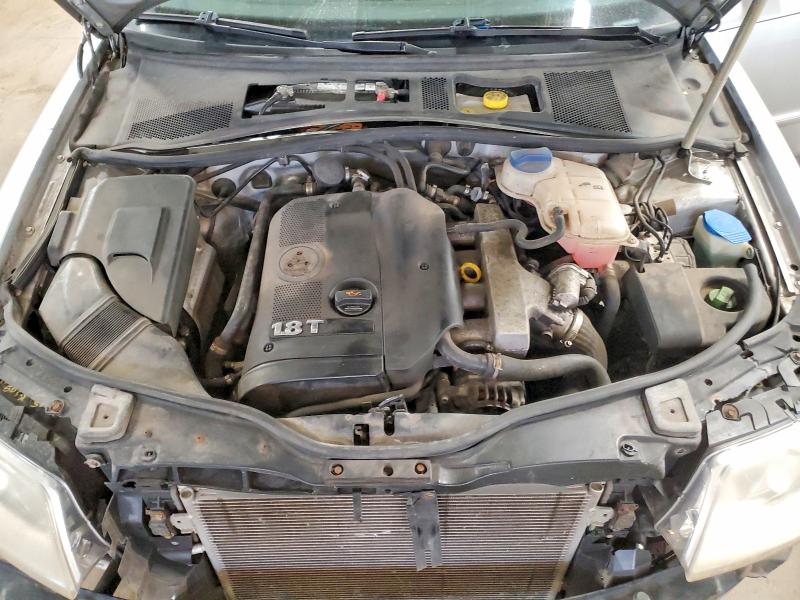 2003 Volkswagen Passat მანქანა იყიდება აუქციონზე, vin: WVWPD63B43P387974, აუქციონის ნომერი: 53564246