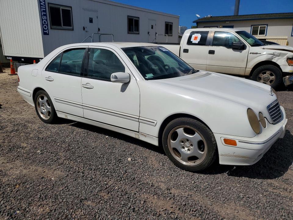 54732946 :رقم المزاد ، WDBJF70J0YB034491 vin ، 2000 Mercedes-benz E مزاد بيع
