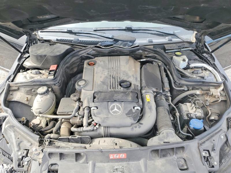 2013 Mercedes-benz C მანქანა იყიდება აუქციონზე, vin: WDDGF4HB5DR279947, აუქციონის ნომერი: 52378226