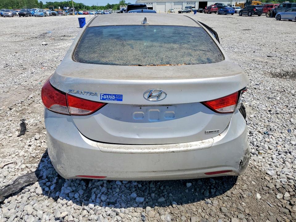 2013 Hyundai Elantra მანქანა იყიდება აუქციონზე, vin: KMHDH4AE6DU604111, აუქციონის ნომერი: 52414706
