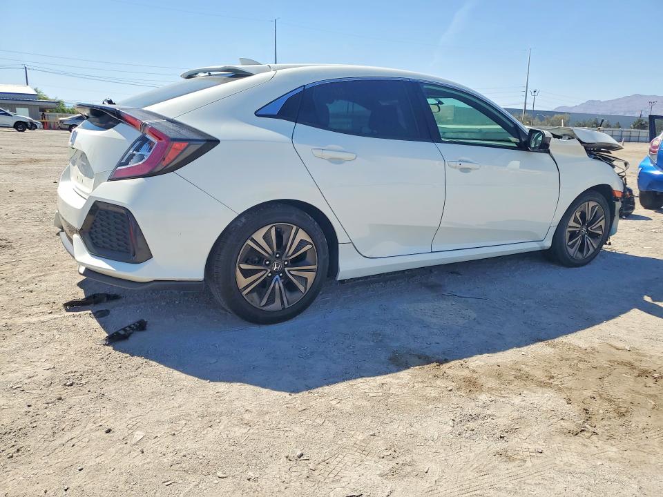 Продаж на аукціоні авто 2018 Honda Civic, vin: SHHFK7H50JU402762, номер лоту: 53434986
