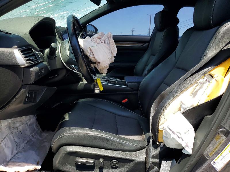 54112296 :رقم المزاد ، 1HGCV1F3XJA011798 vin ، 2018 Honda Accord مزاد بيع