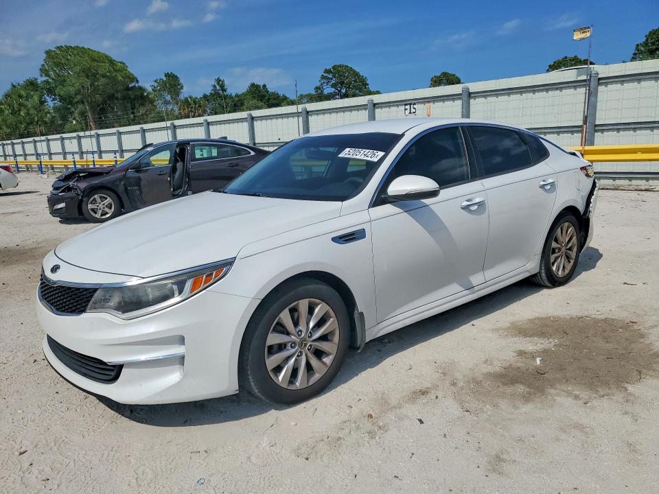 52051426 :رقم المزاد ، 5XXGT4L38JG253280 vin ، 2018 Kia Optima مزاد بيع