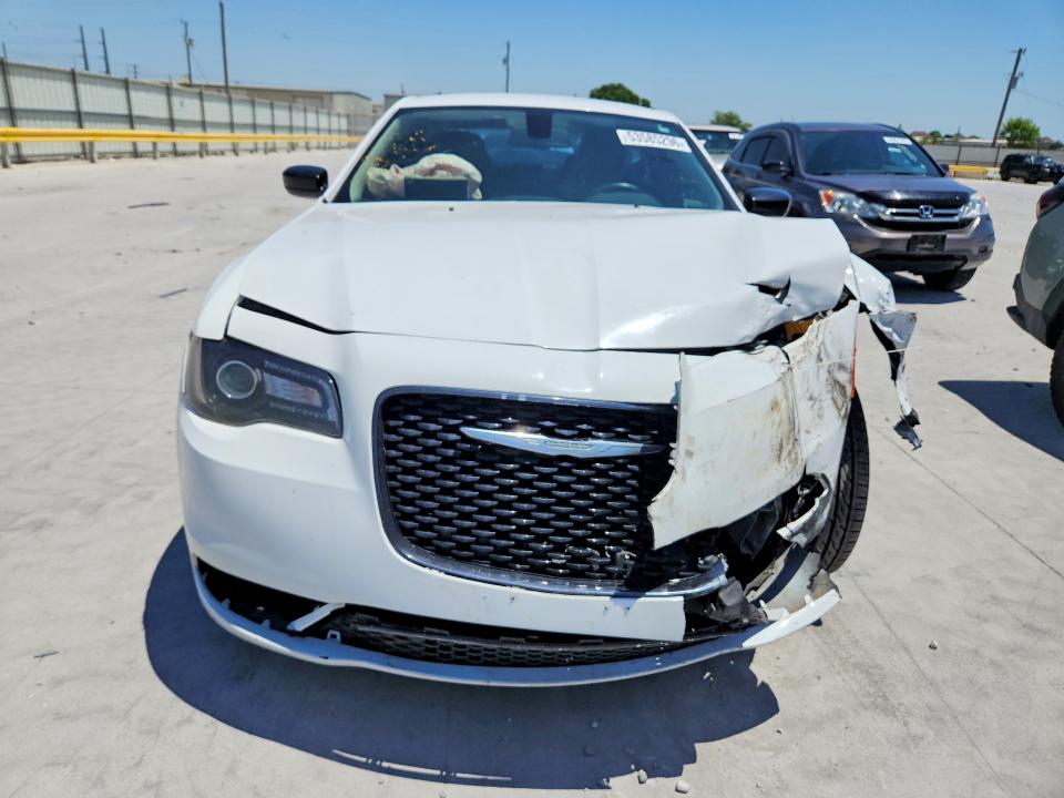 53585296 :رقم المزاد ، 2C3CCAAG7KH614147 vin ، 2019 Chrysler 300 مزاد بيع