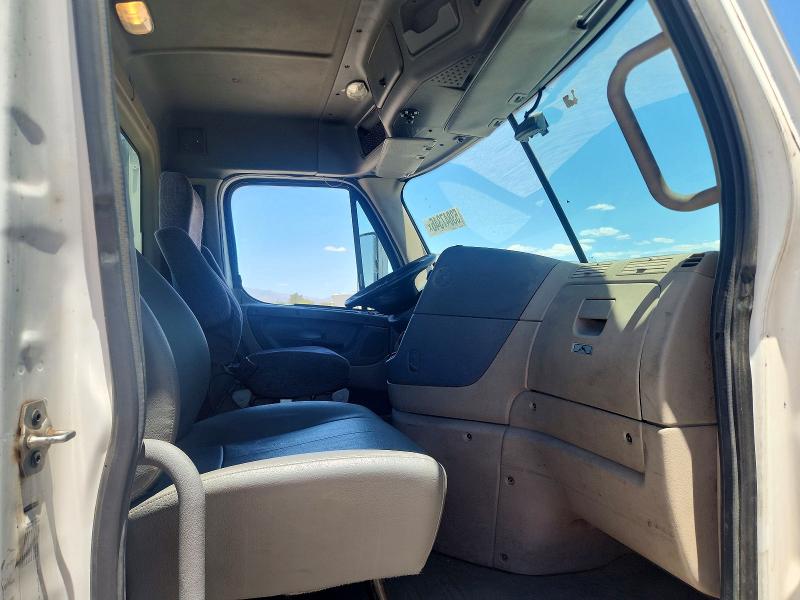 Продаж на аукціоні авто 2016 Freightliner Cascadia 125, vin: 1FUBGEDV4GLHC5754, номер лоту: 53847346