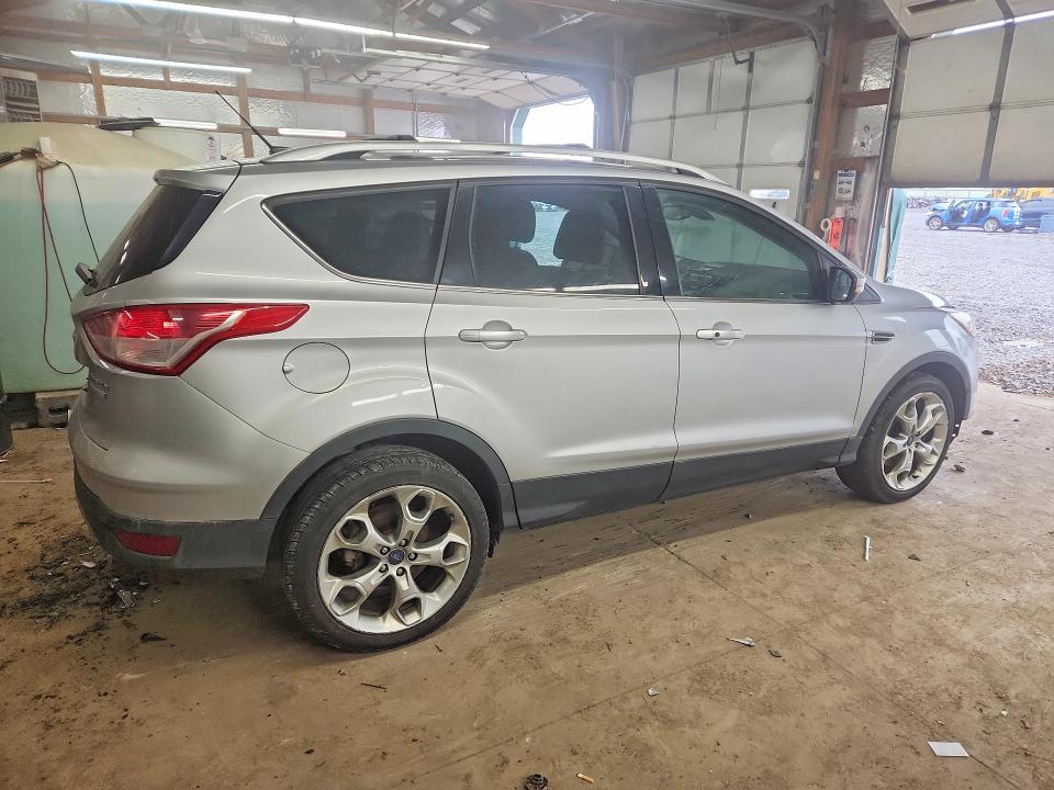 51505426 :رقم المزاد ، 1FMCU0J90DUC85498 vin ، 2013 Ford Escape مزاد بيع