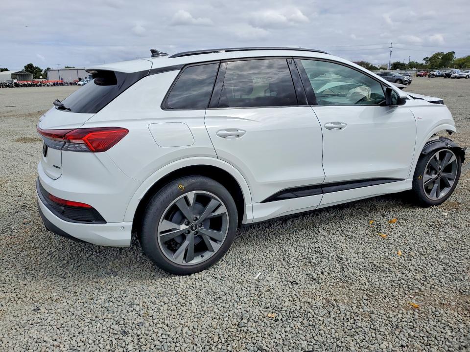 55113826 :رقم المزاد ، WA1L2BFZ1RP031796 vin ، 2024 Audi Q4 E-tron مزاد بيع