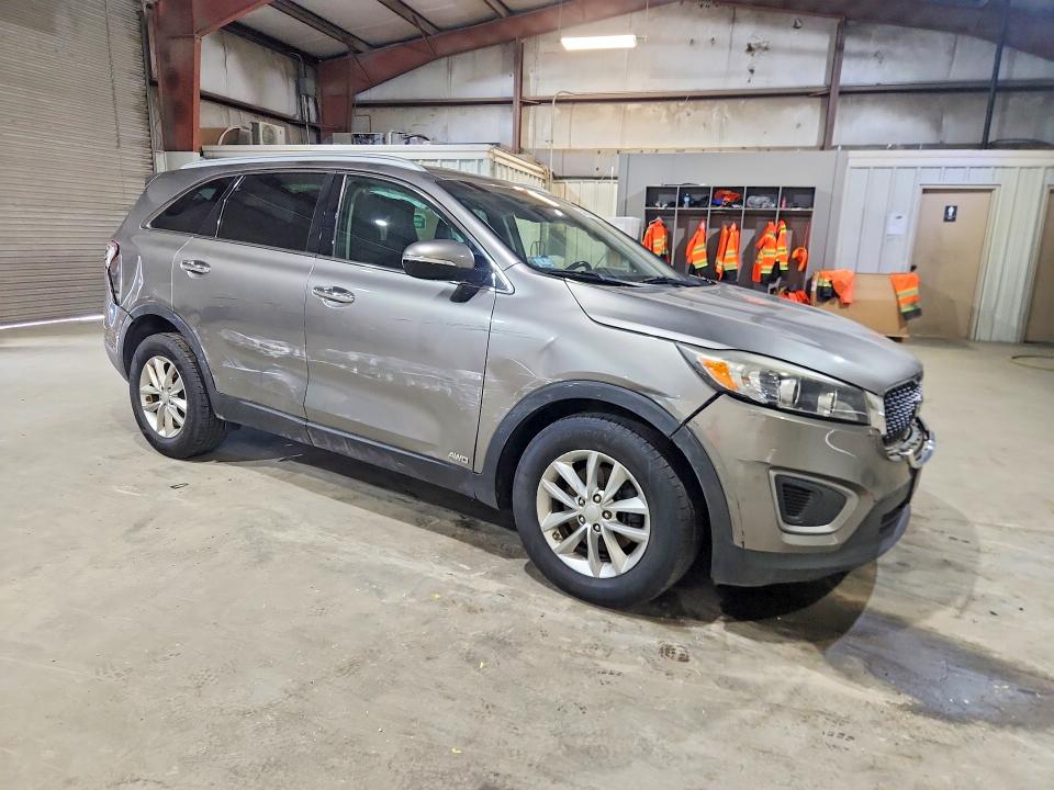 2016 Kia Sorento მანქანა იყიდება აუქციონზე, vin: 5XYPGDA38GG081537, აუქციონის ნომერი: 54340446