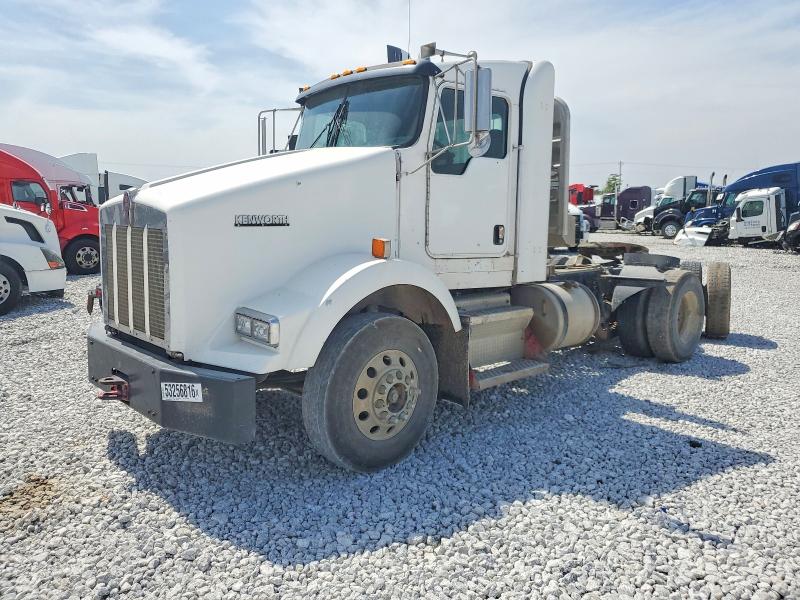 53256816 :رقم المزاد ، 1XKDDT9X04J059710 vin ، 2004 Kenworth T800 مزاد بيع