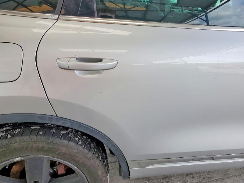 55229316 :رقم المزاد ، WVGFK9BP6CD005330 vin ، 2012 Volkswagen Touareg مزاد بيع