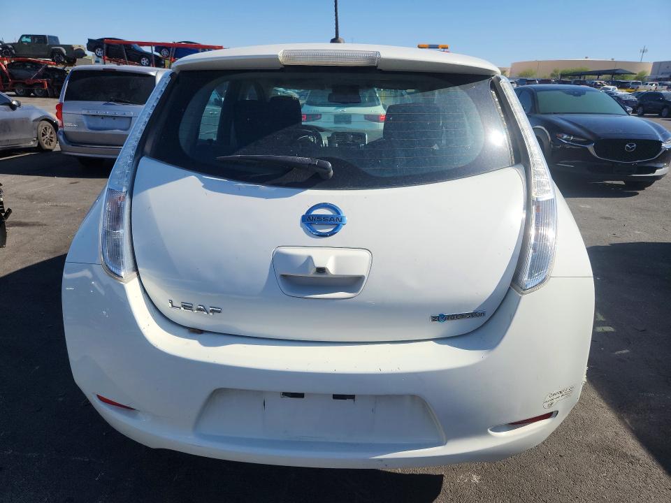 53986666 :رقم المزاد ، 1N4AZ0CPXFC326470 vin ، 2015 Nissan Leaf مزاد بيع