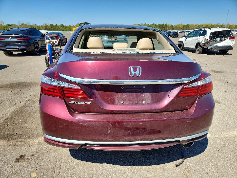 Продажа на аукционе авто 2017 Honda Accord, vin: 1HGCR2F36HA008076, номер лота: 53045326