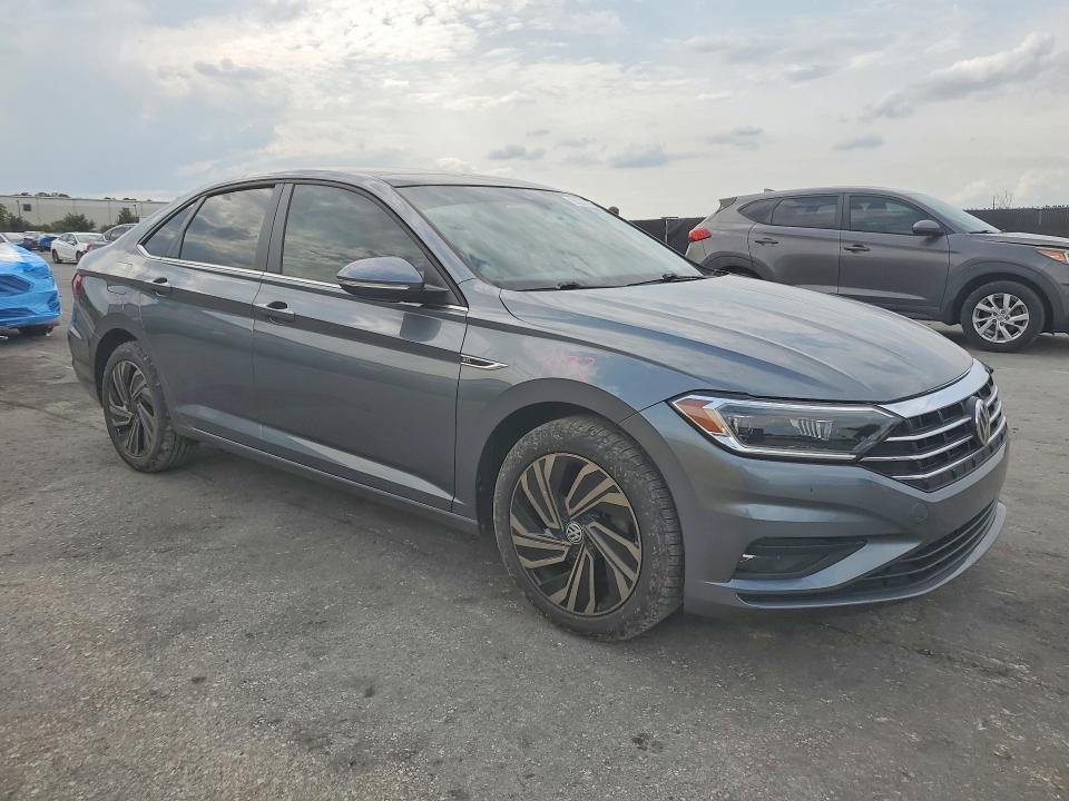 53267766 :رقم المزاد ، 3VWG57BU1KM009604 vin ، 2019 Volkswagen Jetta مزاد بيع
