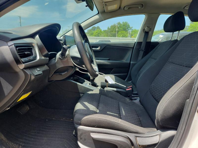 52998986 :رقم المزاد ، 3KPA24AD6NE496380 vin ، 2022 Kia Rio مزاد بيع
