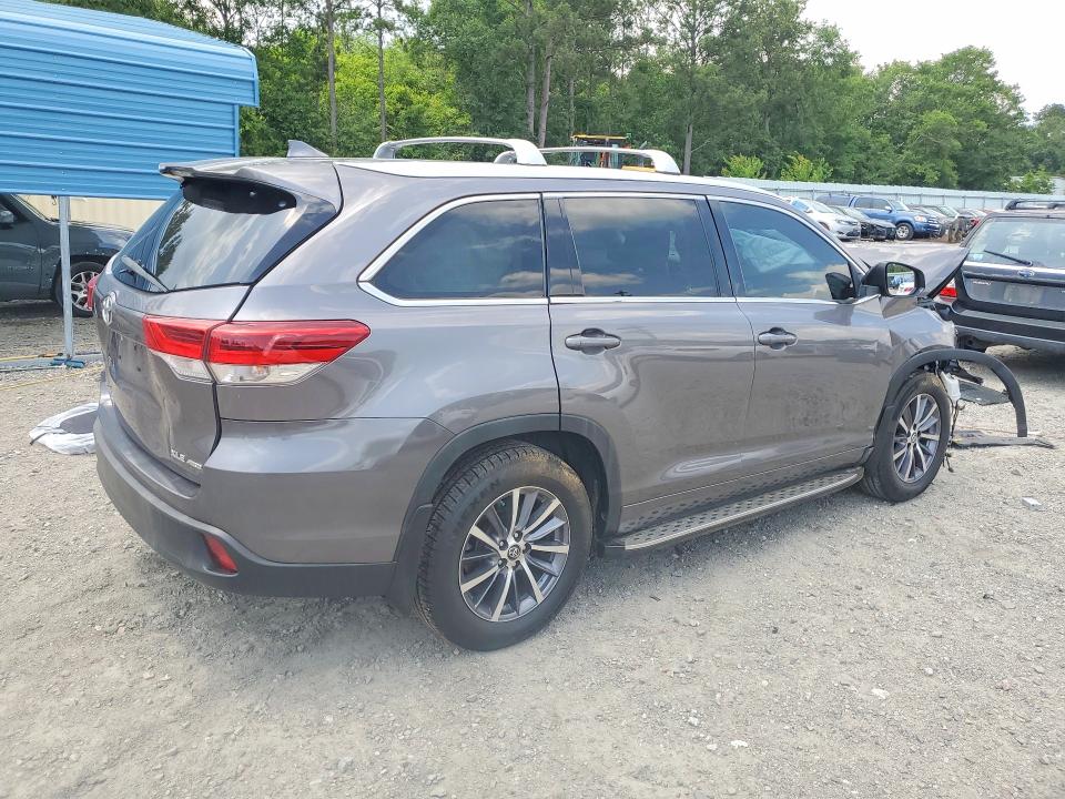 Aukcja sprzedaży 2017 Toyota Highlander, vin: 5TDJZRFH4HS465143, numer aukcji: 55575106