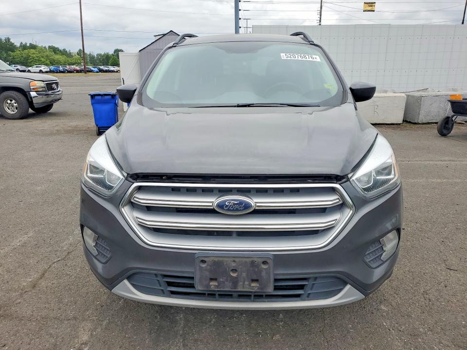 2017 Ford Escape მანქანა იყიდება აუქციონზე, vin: 1FMCU9G96HUD54552, აუქციონის ნომერი: 52076876