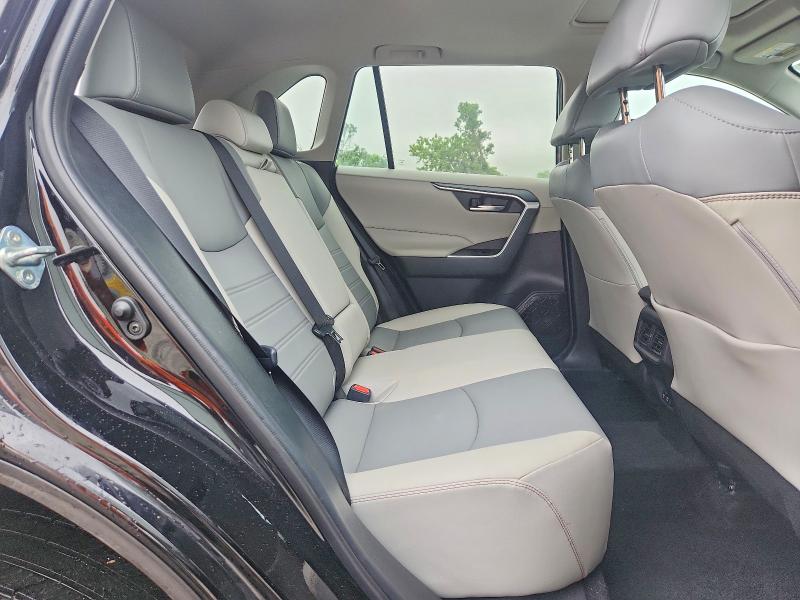 Продажа на аукционе авто 2021 Toyota Rav4, vin: 2T3A1RFV2MC171697, номер лота: 53733726