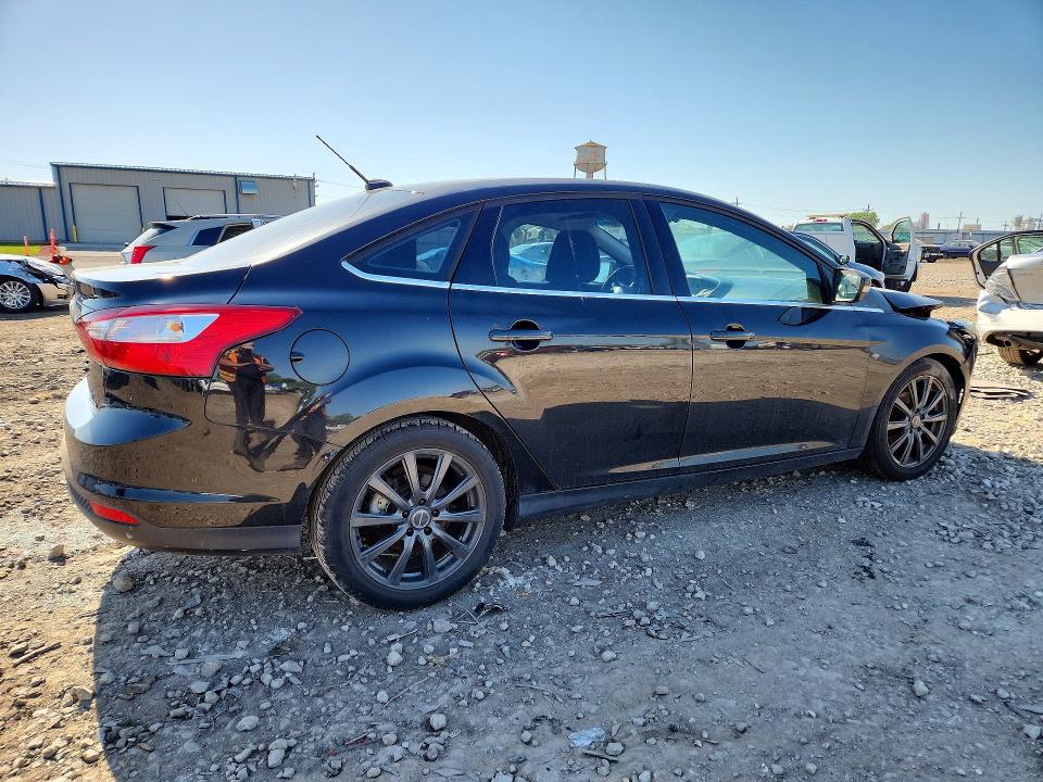 Продажа на аукционе авто 2012 Ford Focus, vin: 1FAHP3H20CL390810, номер лота: 53976616