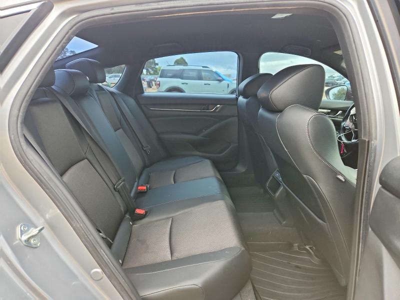 54913756 :رقم المزاد ، 1HGCV1F37NA040519 vin ، 2022 Honda Accord مزاد بيع