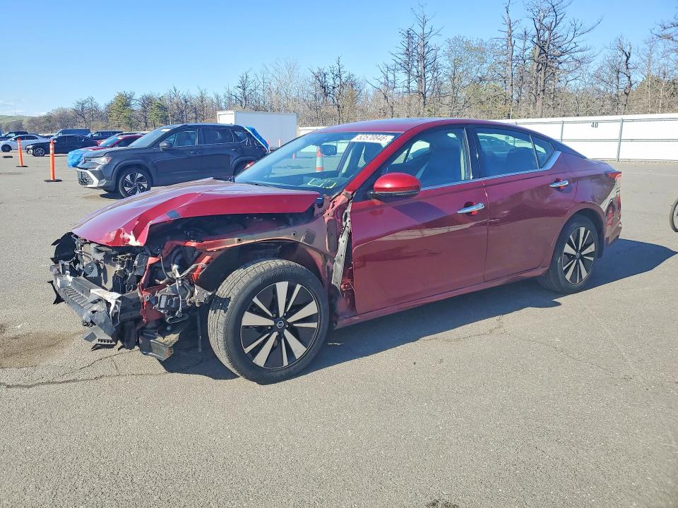 52570846 :رقم المزاد ، 1N4BL4EV8NN316340 vin ، 2022 Nissan Altima مزاد بيع