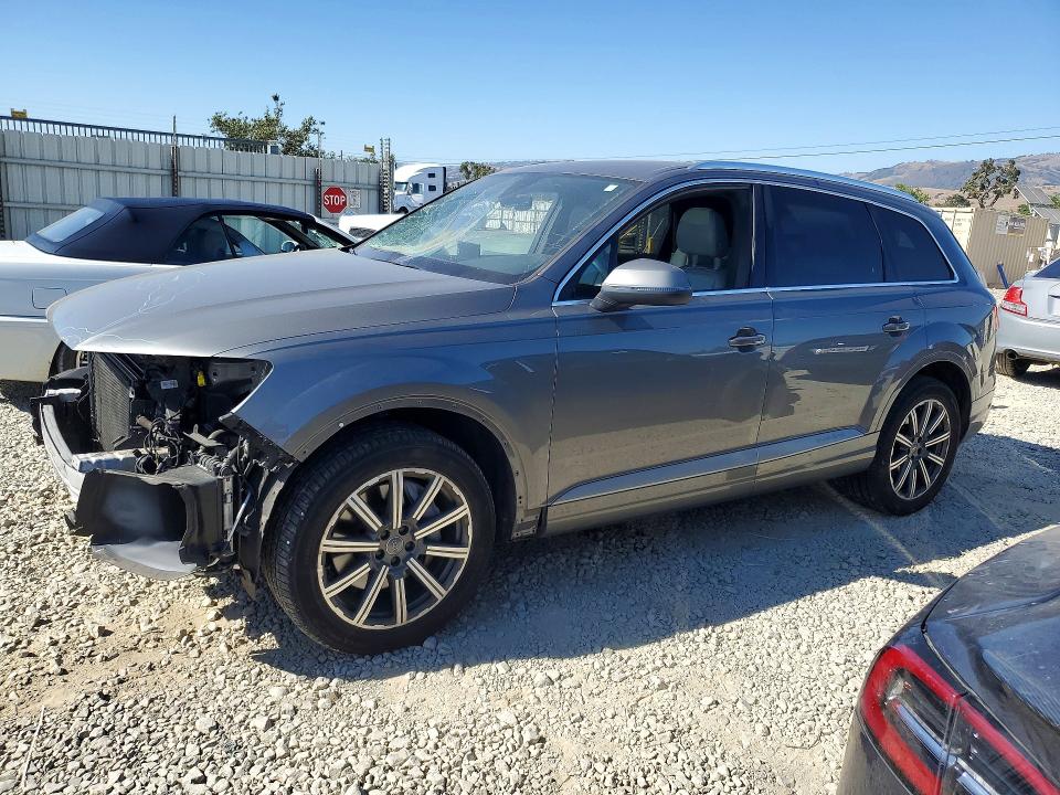 Продажа на аукционе авто 2017 Audi Q7, vin: WA1LAAF75HD054820, номер лота: 52552236