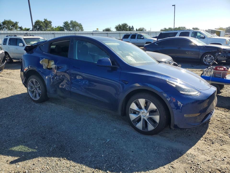 Продаж на аукціоні авто 2024 Tesla Model Y, vin: 7SAYGDEE9RF983496, номер лоту: 53243016
