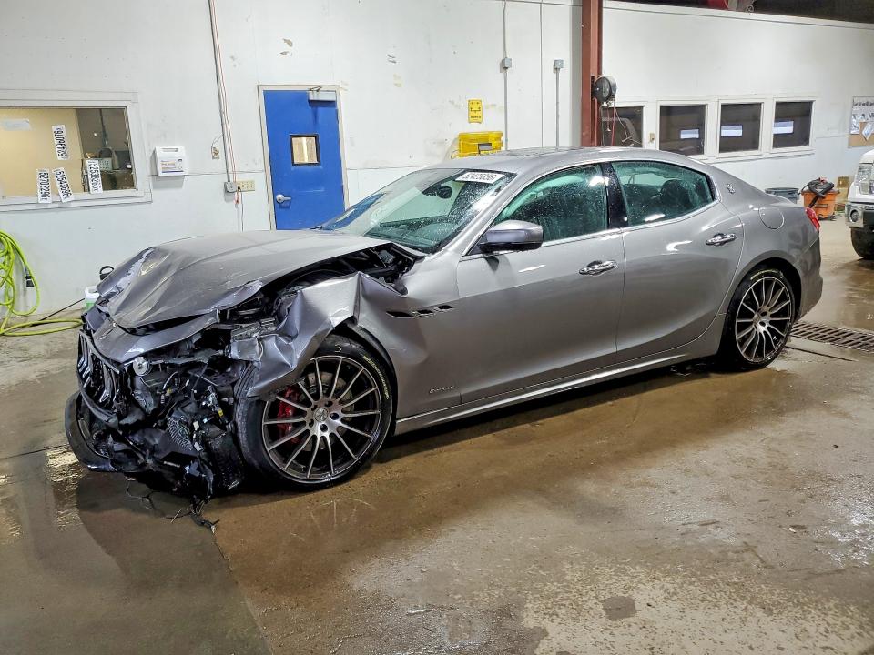 52425856 :رقم المزاد ، ZAM57YTS9J1286225 vin ، 2018 Maserati Ghibli مزاد بيع