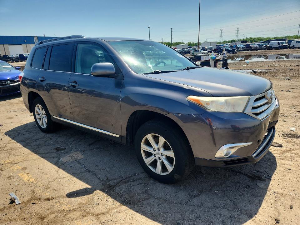 Продажа на аукционе авто 2011 Toyota Highlander, vin: 5TDBK3EH8BS041799, номер лота: 54182296
