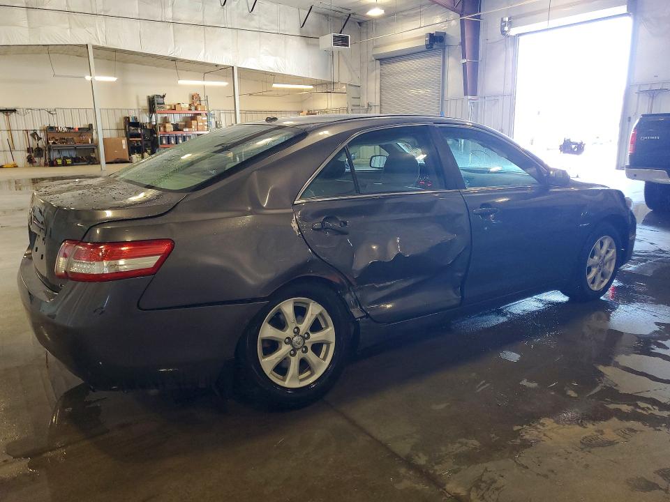 52347496 :رقم المزاد ، 4T4BF3EK9BR201461 vin ، 2011 Toyota Camry مزاد بيع