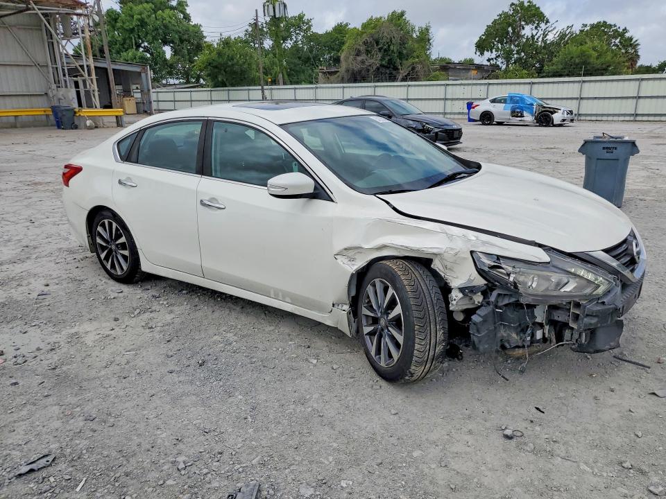 54353136 :رقم المزاد ، 1N4AL3AP3HC180888 vin ، 2017 Nissan Altima مزاد بيع