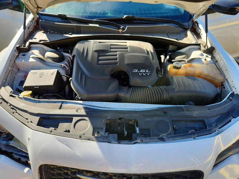 54649546 :رقم المزاد ، 2C3CCAAG8KH700888 vin ، 2019 Chrysler 300 مزاد بيع