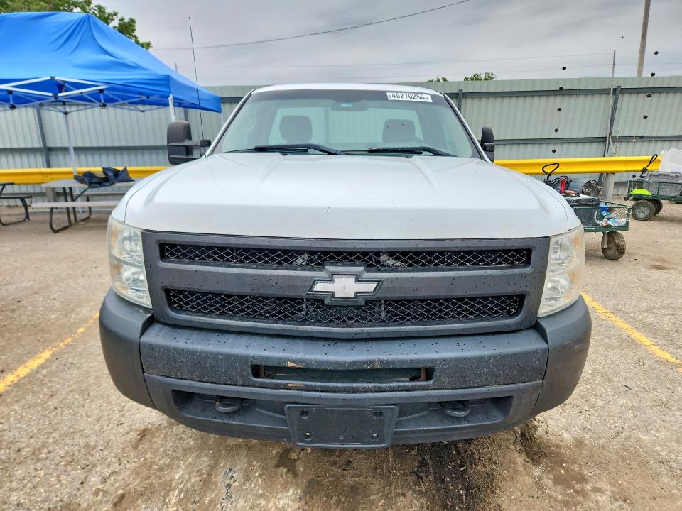 Продаж на аукціоні авто 2011 Chevrolet Silverado, vin: 1GCNKPE05BZ314615, номер лоту: 49270256