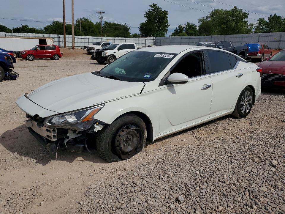 Продажа на аукционе авто 2020 Nissan Altima, vin: 1N4BL4BV3LN322208, номер лота: 52213256