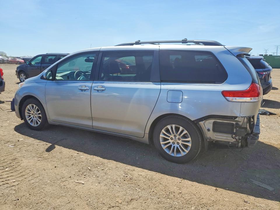Продажа на аукционе авто 2014 Toyota Sienna, vin: 5TDYK3DC5ES467311, номер лота: 53069396