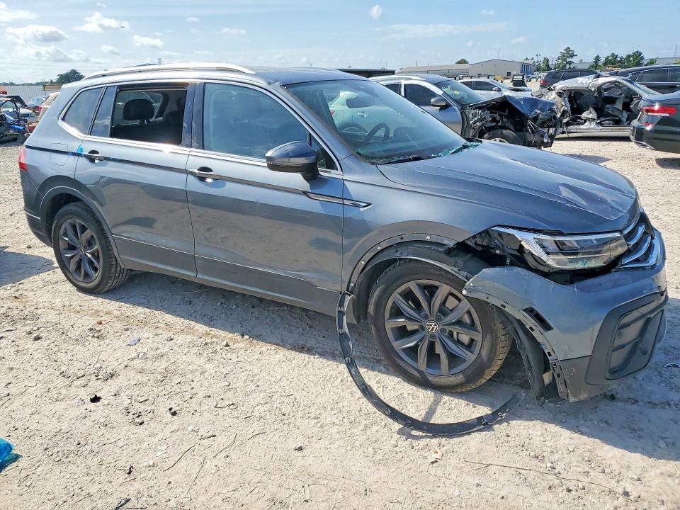 2022 Volkswagen Tiguan მანქანა იყიდება აუქციონზე, vin: 3VV3B7AX5NM055965, აუქციონის ნომერი: 54087606