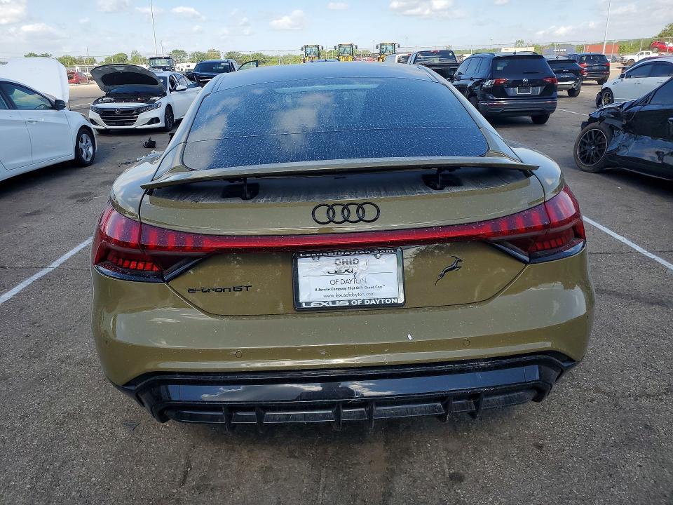 2024 Audi E-tron Gt მანქანა იყიდება აუქციონზე, vin: WAUCJBFW0R7001801, აუქციონის ნომერი: 53248386